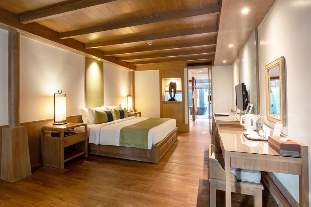 Deluxe Regency rooms with garden view or pool view at Chaweng Regent ...