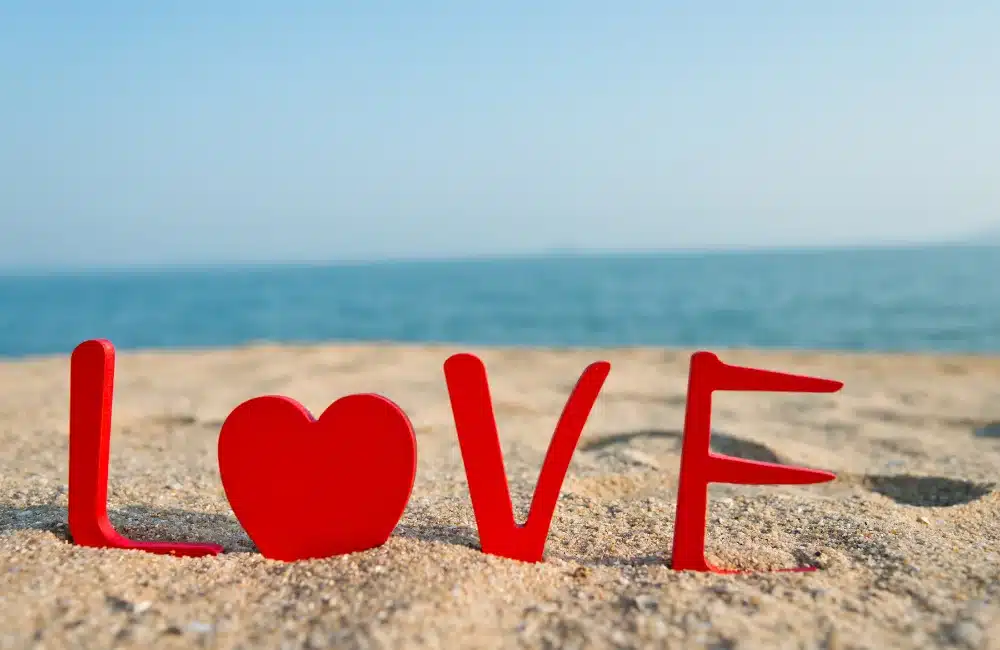 Spend Your Valentine's at the Beach With Chaweng Regent - chawengregent